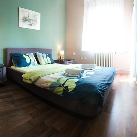 Universe Rooms & Apartments Üsküp Dış mekan fotoğraf