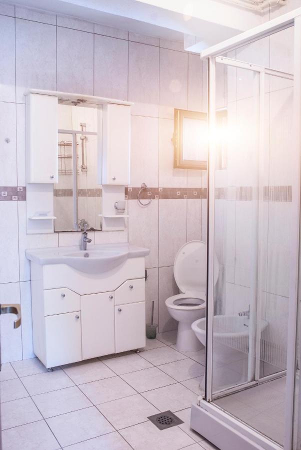 Universe Rooms & Apartments Üsküp Dış mekan fotoğraf