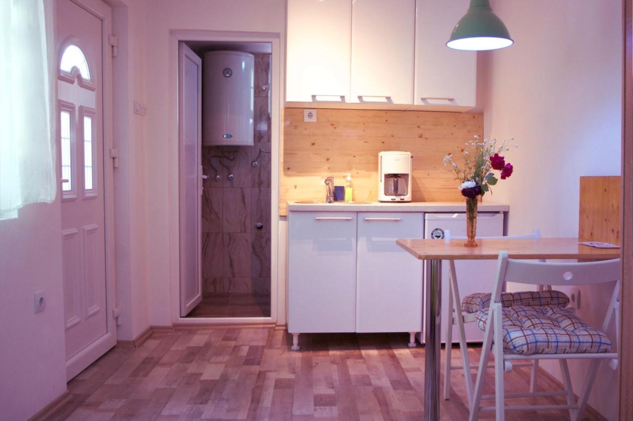Universe Rooms & Apartments Üsküp Dış mekan fotoğraf